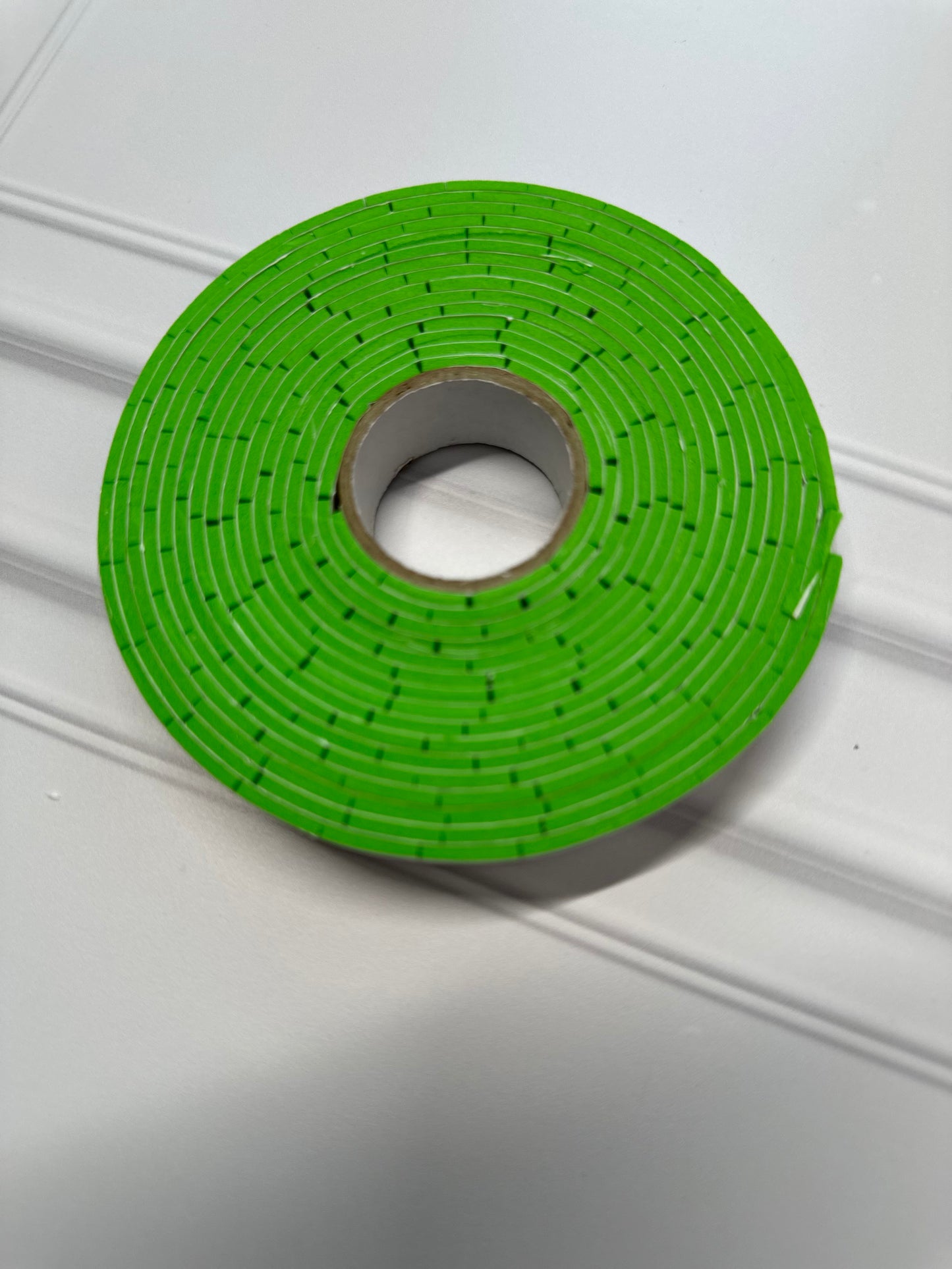 2mm Rollos de foamies adhesivos de color (2 rollos/pk)