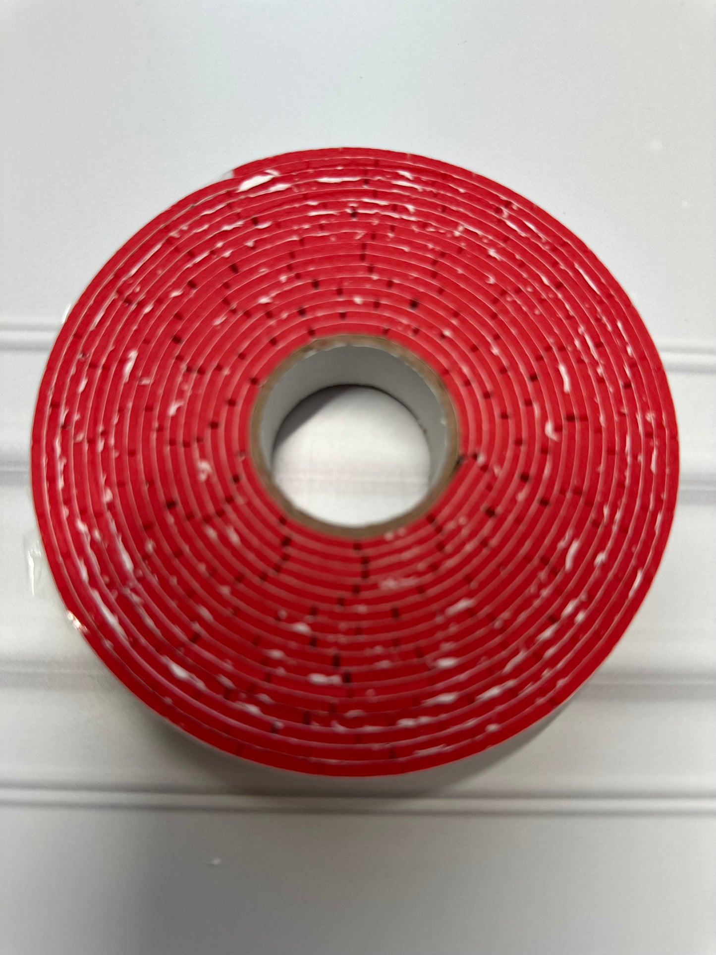 2mm Rollos de foamies adhesivos de color (2 rollos/pk)