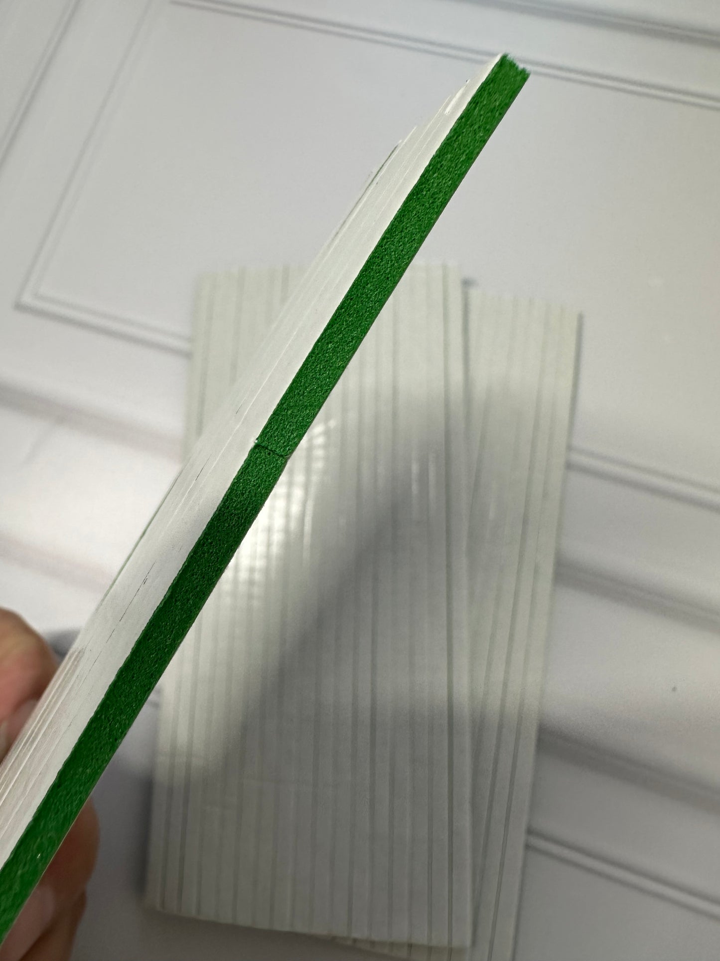 Hojas tiras de foamie adhesivo de colores (5 hojas pk)