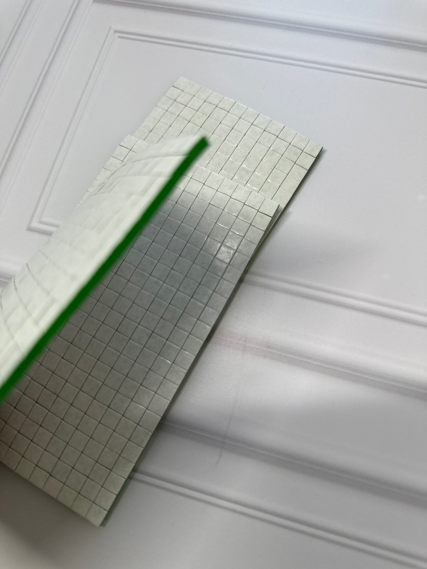 Hojas cuadritos de foamie adhesivo de colores (5 hojas pk)